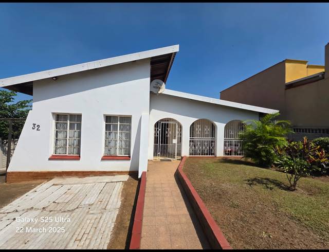 4 BEDROOM HOUSE FOR SALE IN NEWHOLME